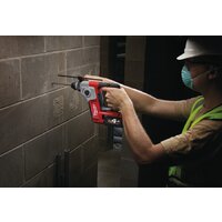 Перфоратор Milwaukee M18 BH-402C 4933443330 (с 2-мя АКБ, кейс) - Превью изображения №3 — Интернет-магазин Time-Shop