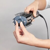 Фен-щетка Rowenta Air Brush 3D UB9720E0 - Превью изображения №2 — Интернет-магазин Time-Shop