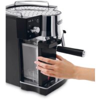 Рожковая кофеварка DeLonghi EC 820.B - Превью изображения №6 — Интернет-магазин Time-Shop