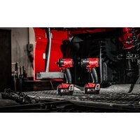 Гайковерт Milwaukee M18 FIW2F12-502X 4933478444 (с 2-мя АКБ, кейс) - Превью изображения №8 — Интернет-магазин Time-Shop