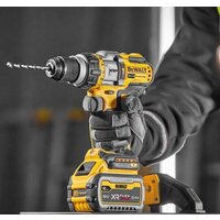 Ударная дрель-шуруповерт DeWalt DCD999NT (без АКБ, кейс) - Превью изображения №8 — Интернет-магазин Time-Shop