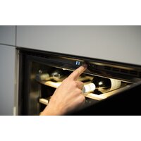 Винный шкаф Franke Mythos FMY 24 WCR BK - Превью изображения №2 — Интернет-магазин Time-Shop