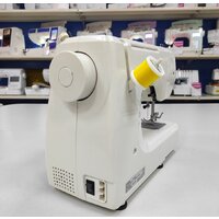 Электромеханическая швейная машина Jasmine JL-112 - Превью изображения №2 — Интернет-магазин Time-Shop