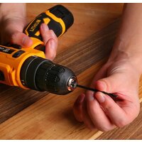 Дрель-шуруповерт Deko Banger SET 93 063-4168 (с 2-мя АКБ, кейс, набор оснастки) - Превью изображения №5 — Интернет-магазин Time-Shop