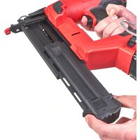 Гвоздезабиватель Milwaukee M18 FN18GS-0X 4933471409 (без АКБ) - Превью изображения №4 — Интернет-магазин Time-Shop