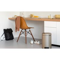Мусорное ведро Brabantia Pedal Bin NewIcon 12 л (шампань) - Превью изображения №2 — Интернет-магазин Time-Shop
