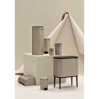 Мусорное ведро Brabantia Pedal Bin NewIcon 12 л (шампань) - Превью изображения №4 — Интернет-магазин Time-Shop