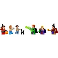 Конструктор LEGO Ideas 21341 Фокус-Покус: Коттедж сестер Сандерсон - Превью изображения №12 — Интернет-магазин Time-Shop