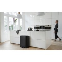 Система сортировки мусора Brabantia Bo Pedal Bin 2 x 30 л (черный матовый) - Превью изображения №15 — Интернет-магазин Time-Shop