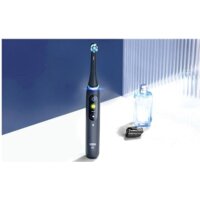 Электрическая зубная щетка Oral-B iO 8n (черный, 1 насадка) - Превью изображения №6 — Интернет-магазин Time-Shop