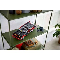 Конструктор LEGO Batman 76328 Классический телесериал Бэтмобиль - Превью изображения №10 — Интернет-магазин Time-Shop