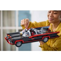 Конструктор LEGO Batman 76328 Классический телесериал Бэтмобиль - Превью изображения №12 — Интернет-магазин Time-Shop