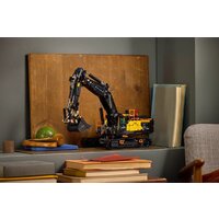 Конструктор LEGO Technic 42215 Гибридный экскаватор Volvo EC500 - Превью изображения №13 — Интернет-магазин Time-Shop