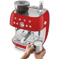 Рожковая кофеварка Smeg EGF03RDEU - Превью изображения №5 — Интернет-магазин Time-Shop