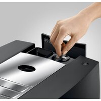 Кофемашина JURA J8 Piano Black EA 15457 - Превью изображения №11 — Интернет-магазин Time-Shop
