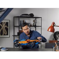 Конструктор LEGO Technic 42141 Гоночный автомобиль McLaren Formula 1 - Превью изображения №4 — Интернет-магазин Time-Shop