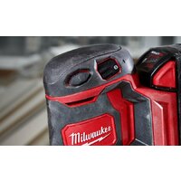 Эксцентриковая шлифмашина Milwaukee M18 BOS125-502B 4933464229 (с 2-мя АКБ, сумка) - Превью изображения №6 — Интернет-магазин Time-Shop
