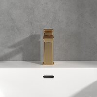 Смеситель Villeroy & Boch Subway 3.0 TVW11200300076 - Превью изображения №4 — Интернет-магазин Time-Shop