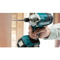 Винтоверт Makita DTD156RFE (с 2-мя АКБ) - Превью изображения №5 — Интернет-магазин Time-Shop