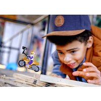 Конструктор LEGO City 60309 Трюковый мотоцикл с экшн-камерой - Превью изображения №4 — Интернет-магазин Time-Shop