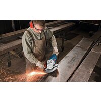 Угловая шлифмашина Bosch GWS 24-230 JH Professional (0601884203) - Превью изображения №4 — Интернет-магазин Time-Shop