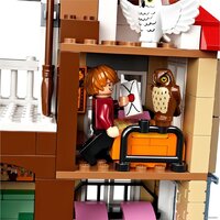 Конструктор LEGO Harry Potter 75980 Нападение на Нору - Превью изображения №8 — Интернет-магазин Time-Shop
