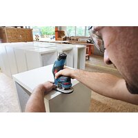 Кромочно-петельный фрезер Bosch GKF 12V-8 Professional 06016B0000 (с 2-мя АКБ и кейсом) - Превью изображения №4 — Интернет-магазин Time-Shop