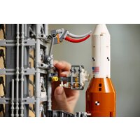 Конструктор LEGO Icons 10341 Космическая пусковая система NASA Artemis - Превью изображения №14 — Интернет-магазин Time-Shop
