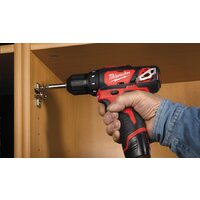 Дрель-шуруповерт Milwaukee M12 BDD-202C 4933441915 (с 2-мя АКБ, кейс) - Превью изображения №2 — Интернет-магазин Time-Shop