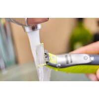 Триммер для бороды и усов Philips OneBlade QP2530/20 - Превью изображения №8 — Интернет-магазин Time-Shop