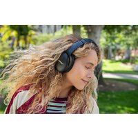 Наушники Bose QuietComfort 45 (черный) - Превью изображения №4 — Интернет-магазин Time-Shop