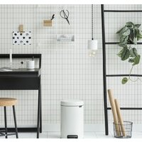 Мусорное ведро Brabantia Pedal Bin NewIcon 12 л (белый) - Превью изображения №4 — Интернет-магазин Time-Shop