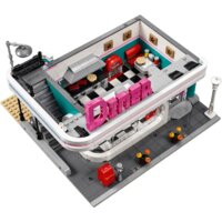 Конструктор LEGO Creator 10260 Ресторанчик в центре - Превью изображения №4 — Интернет-магазин Time-Shop