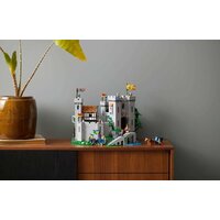 Конструктор LEGO Icons 10305 Замок Львиных рыцарей - Превью изображения №5 — Интернет-магазин Time-Shop