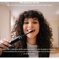 Электрическая зубная щетка TrueLife SonicBrush Clean70 UV (черный) - Превью изображения №3 — Интернет-магазин Time-Shop