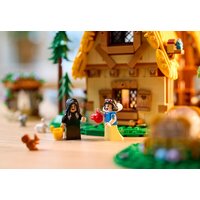 Конструктор LEGO Disney 43242 Домик Белоснежки и семи гномов - Превью изображения №15 — Интернет-магазин Time-Shop