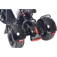 Электроскутер Yakama АР-Н0006B (черный) - Превью изображения №4 — Интернет-магазин Time-Shop