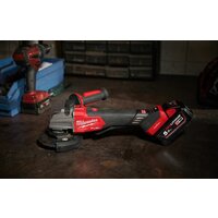 Угловая шлифмашина Milwaukee M18 Fuel One-Key M18FSAGSVO125X-0X 4933493552 (без АКБ, кейс) - Превью изображения №16 — Интернет-магазин Time-Shop