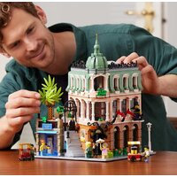 Конструктор LEGO Creator Expert 10297 Бутик-отель - Превью изображения №5 — Интернет-магазин Time-Shop