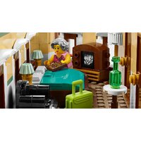 Конструктор LEGO Creator Expert 10297 Бутик-отель - Превью изображения №3 — Интернет-магазин Time-Shop