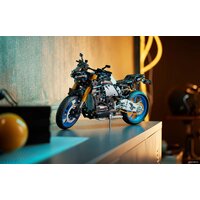 Конструктор LEGO Technic 42159 Yamaha MT-10 SP - Превью изображения №9 — Интернет-магазин Time-Shop