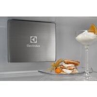 Холодильник Electrolux ENP7TD75S - Превью изображения №5 — Интернет-магазин Time-Shop