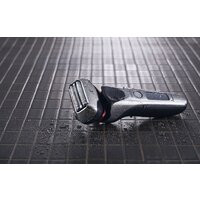 Электробритва Panasonic ES-LT4N - Превью изображения №6 — Интернет-магазин Time-Shop