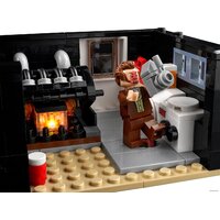 Конструктор LEGO Ideas 21330 Один дома - Превью изображения №26 — Интернет-магазин Time-Shop