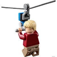 Конструктор LEGO Ideas 21330 Один дома - Превью изображения №10 — Интернет-магазин Time-Shop