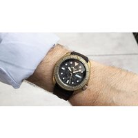 Наручные часы Seiko SRPE80K1 - Превью изображения №2 — Интернет-магазин Time-Shop