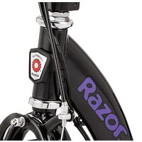 Электросамокат Razor Power Core E100 (алюминиевая дека, фиолетовый) - Превью изображения №6 — Интернет-магазин Time-Shop