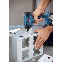 Винтоверт Bosch GDR 180-LI Professional 06019G5123 (с 2-мя АКБ, кейс) - Превью изображения №3 — Интернет-магазин Time-Shop