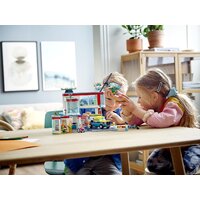 Конструктор LEGO City 60330 Больница - Превью изображения №24 — Интернет-магазин Time-Shop