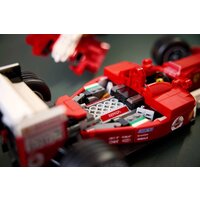 Конструктор LEGO Icons 11375 Ferrari F2004 & Michael Schumacher - Превью изображения №11 — Интернет-магазин Time-Shop